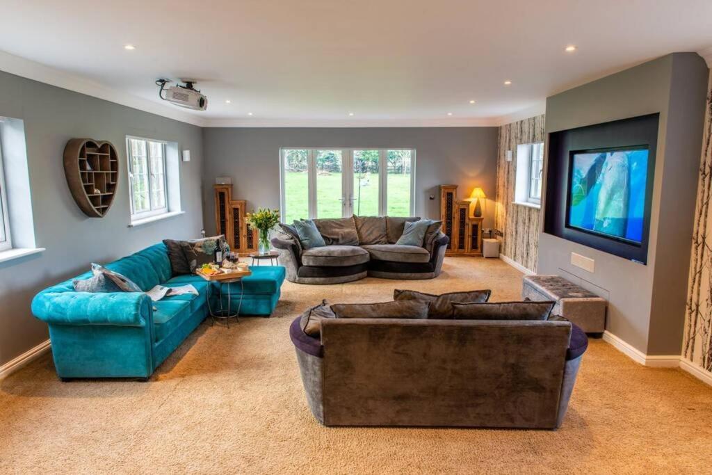 Langford Farmhouse - New Forest National Park Luxury 4Bd, Hot Tub, Cinema, 10 Acres Bartley Kültér fotó