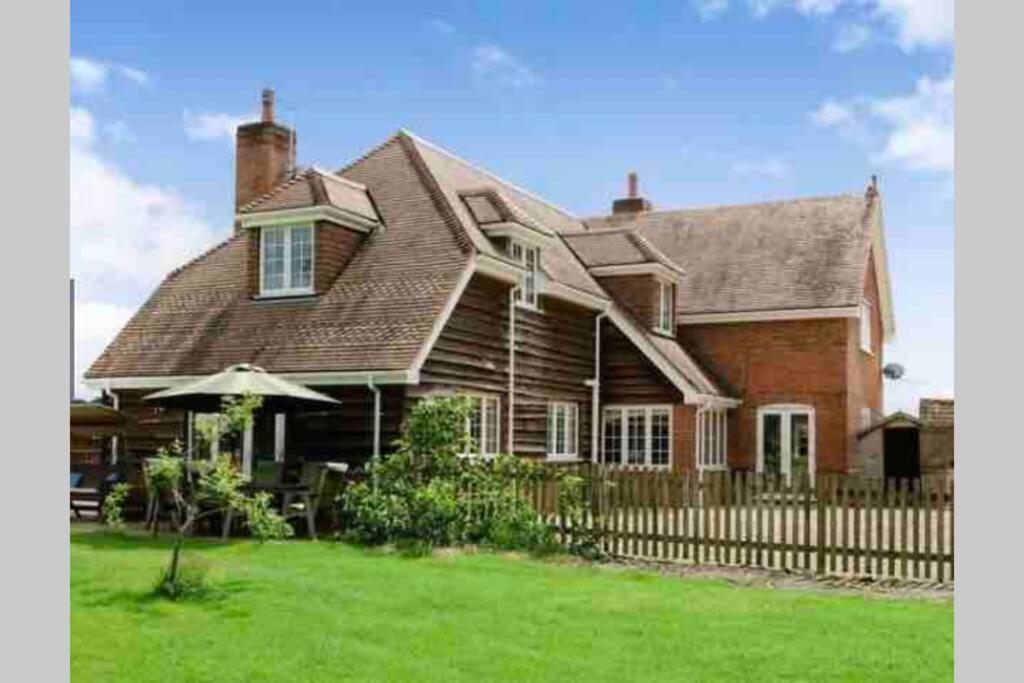 Langford Farmhouse - New Forest National Park Luxury 4Bd, Hot Tub, Cinema, 10 Acres Bartley Kültér fotó