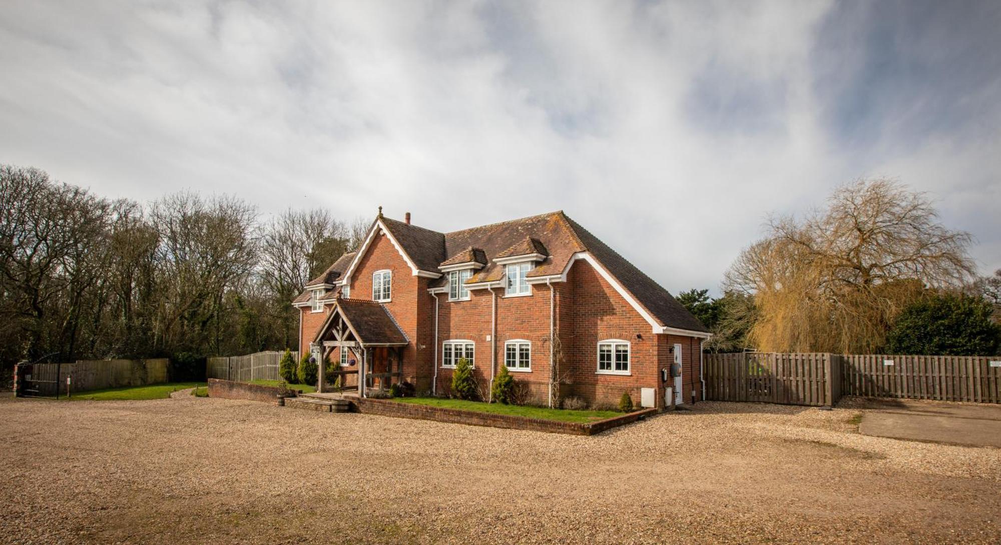 Langford Farmhouse - New Forest National Park Luxury 4Bd, Hot Tub, Cinema, 10 Acres Bartley Kültér fotó